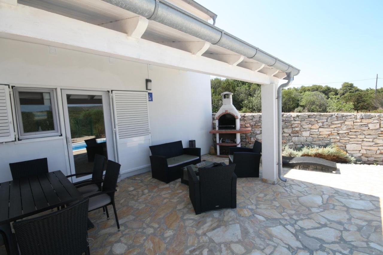 House Sakarun With Swimming Pool Villa Veli Rat Exterior photo